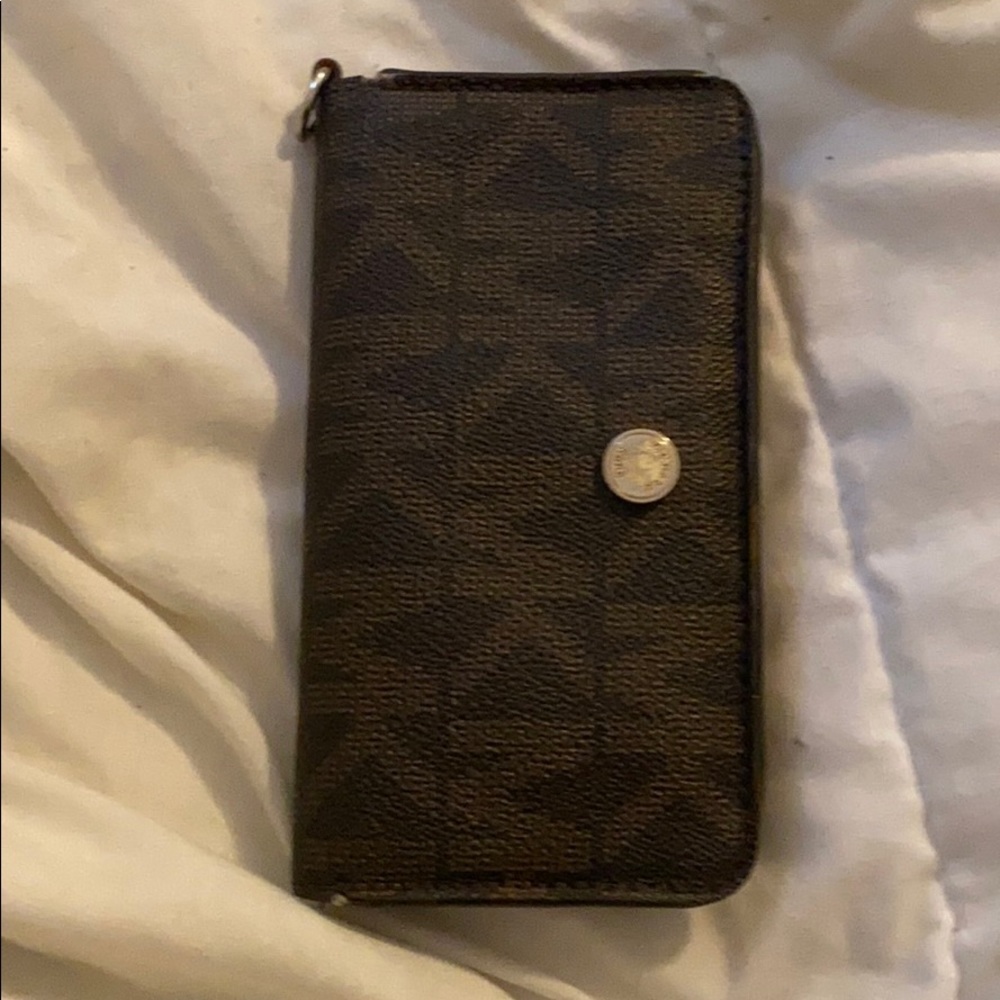 Michael Kors wallet